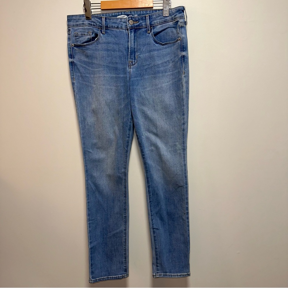 Straight Leg Jeans - Picture 2 of 8